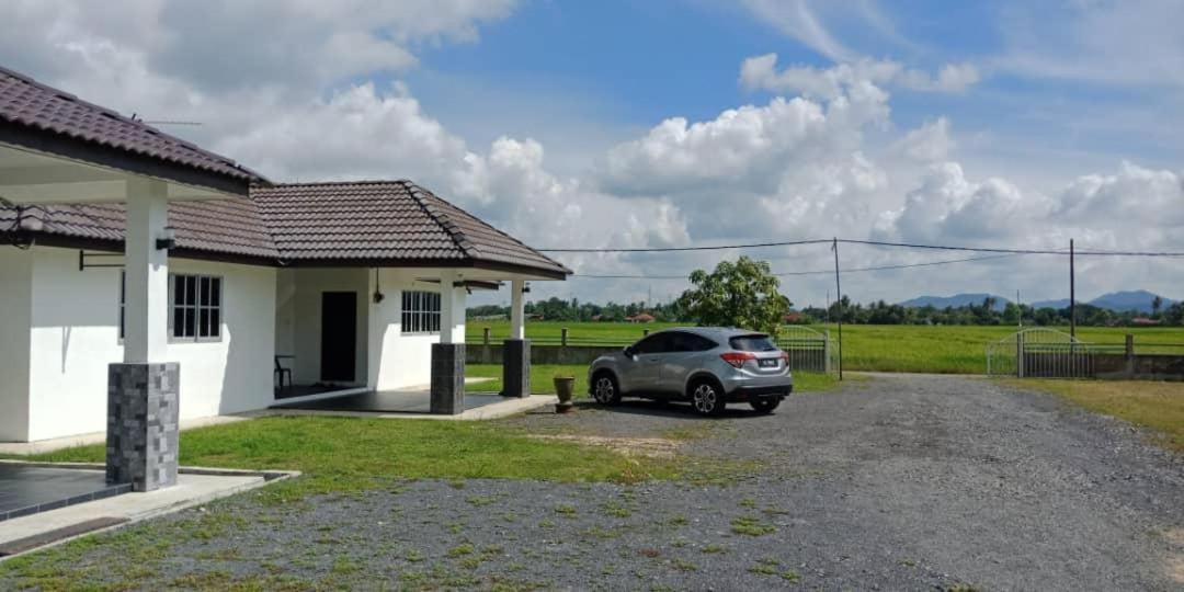 Banat Village Stay Arau Exteriör bild
